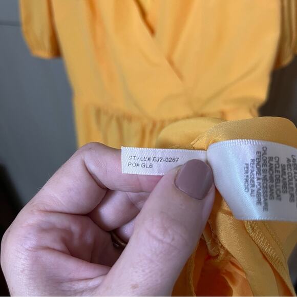 NWT Eliza J Surplice Neck Yellow Puff Sleeve Mini Dress Size 8 - Picture 7 of 9
